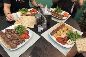 Persisk Restaurant_ Dehkadeh