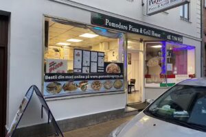 pomodoro pizza Grill Hous