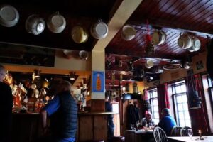 Potten &Oslash;l- og Vinstue