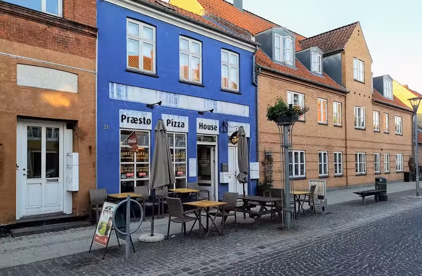 Pr&aelig;st&oslash; Pizza House