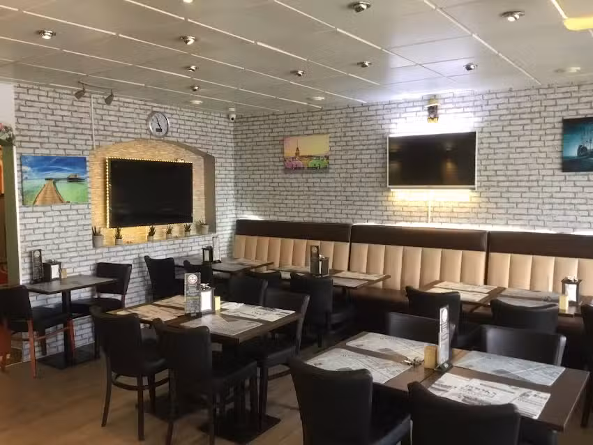 R&aelig;veholms Pizza