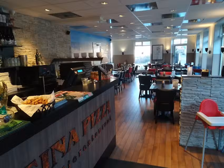 Reina Pizza & Restaurant