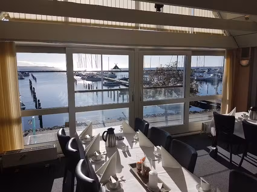 Restaurant Eg&aring; Marina