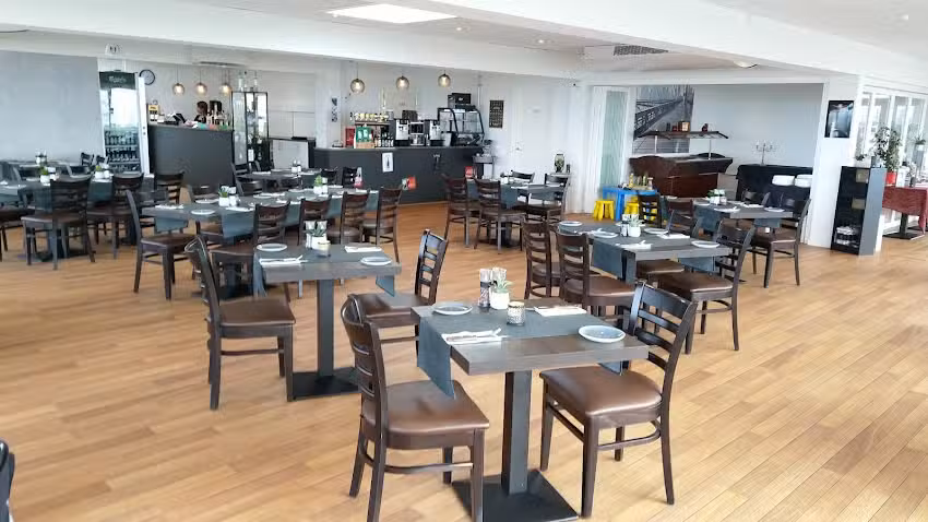 Restaurant Laguna, Lystb&aring;dehavnen, Kors&oslash;r