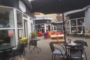 Restaurant og cafe Tika Basa