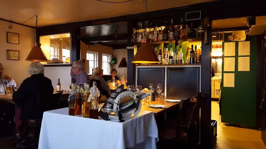 Restaurant S&aelig;lhunden