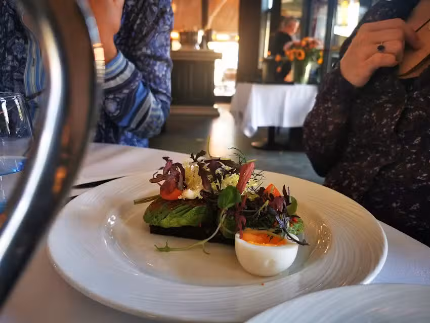 Ros&eacute; Ros&eacute; Bistro