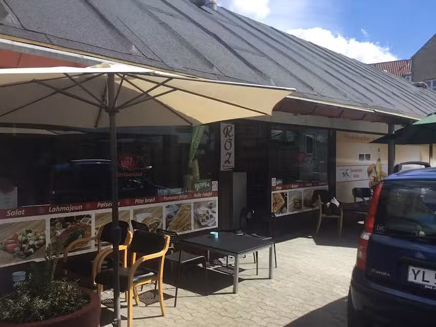 Roz Caf&eacute; & Restaurant