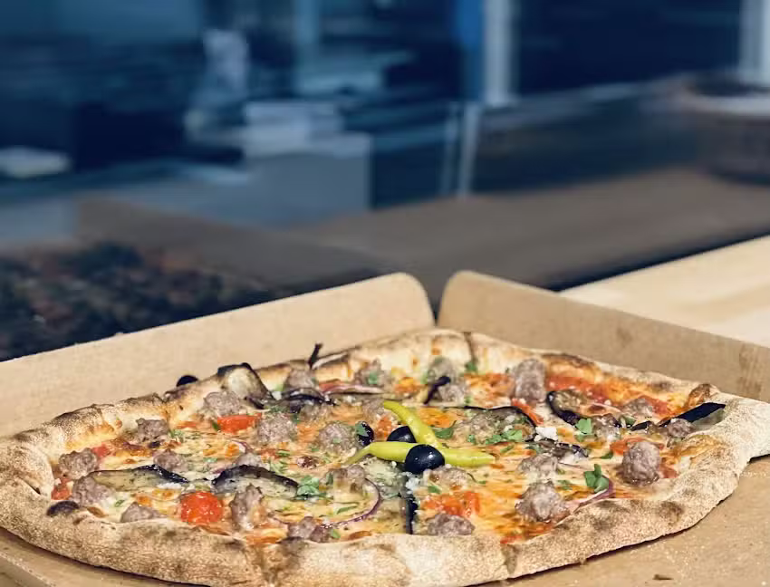 Rundt Om Hj&oslash;rnet I/S