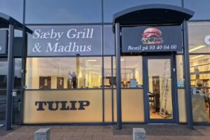 S&aelig;by Grill & Madhus