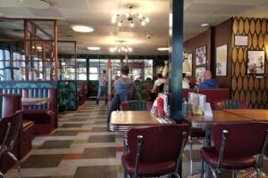 Sallie’s Restaurant & Snack Bar