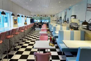 Stacy&rsquo;s Diner K&oslash;ge