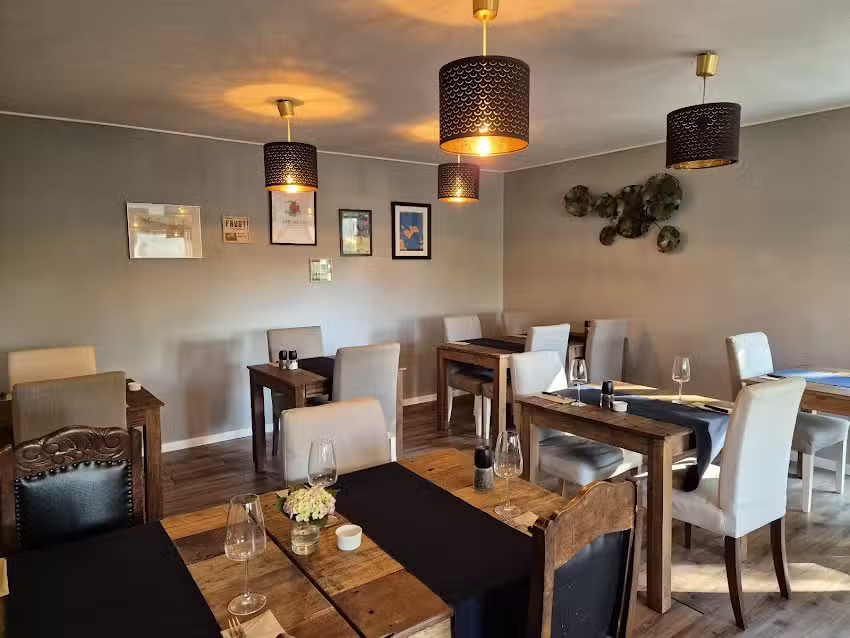 Strathenborg Restaurant & Bar