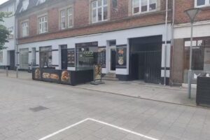 Super Sandwich Kiosk (Javads Sandwich)