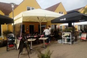 Tasty House Holb&aelig;k