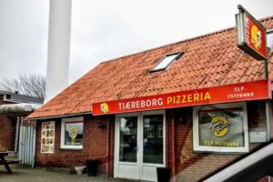 Tj&aelig;reborg Pizza