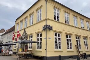 Torvets P&oslash;lser