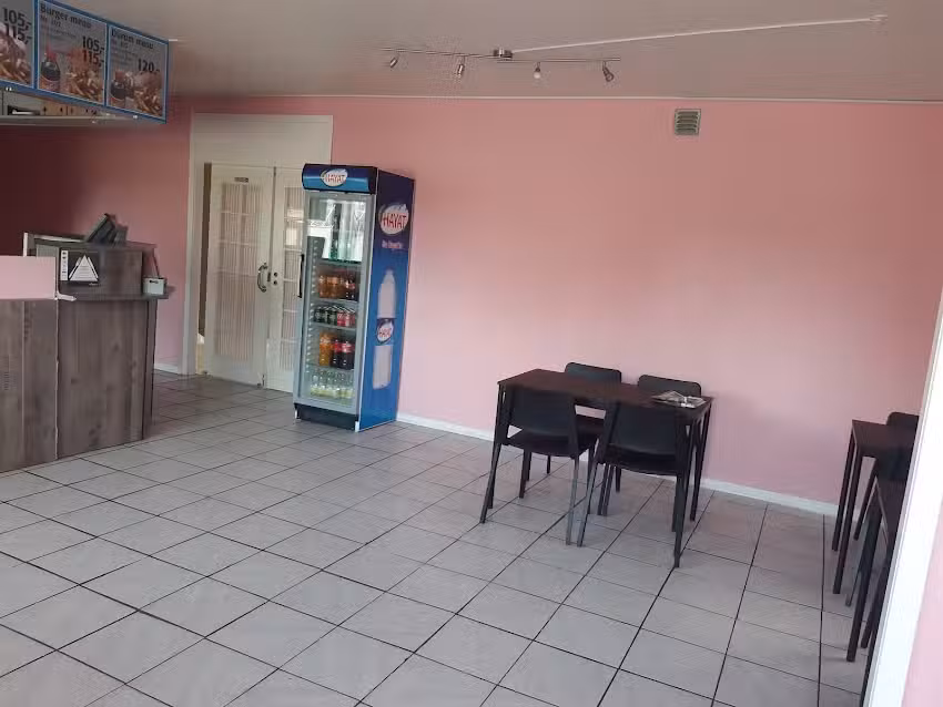 Undl&oslash;se Pizza & Grill