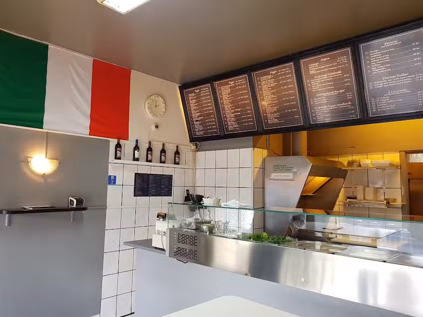 Valentino&rsquo;s Pizza Bar