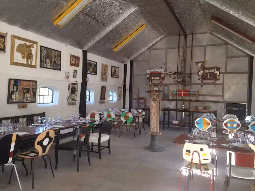 Vavasgaard / Vastardis Spisested & Galleri Valeur