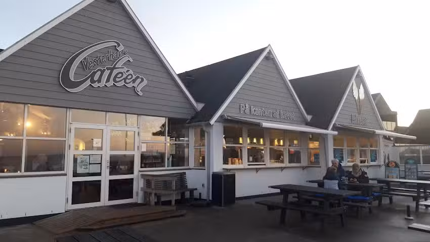 Vesterhavscaf&eacute;en ved N&oslash;rre Vorup&oslash;r Landingsplads